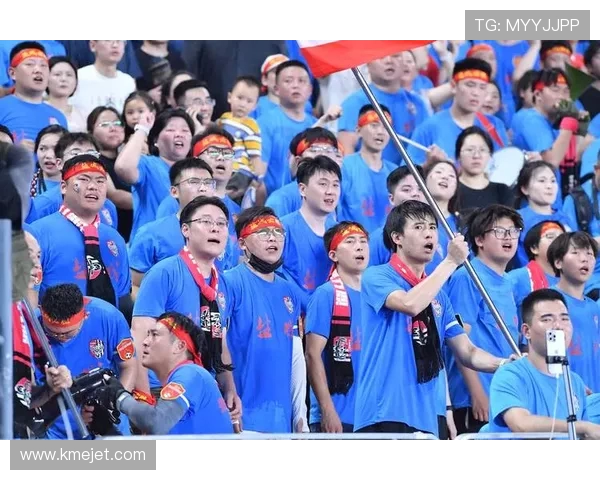 盐城主场 2-0 力克镇江!31833 名球迷见证苏超榜首之争 盐城主场 2-0 力克镇江!31833 名球迷见证苏超榜首之争